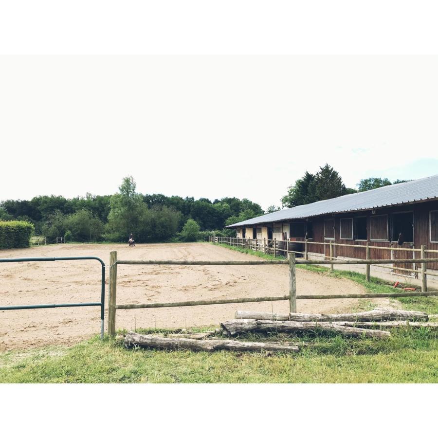 La Ferme De La Maugerie Acomodação com café da manhã Thoury Exterior foto