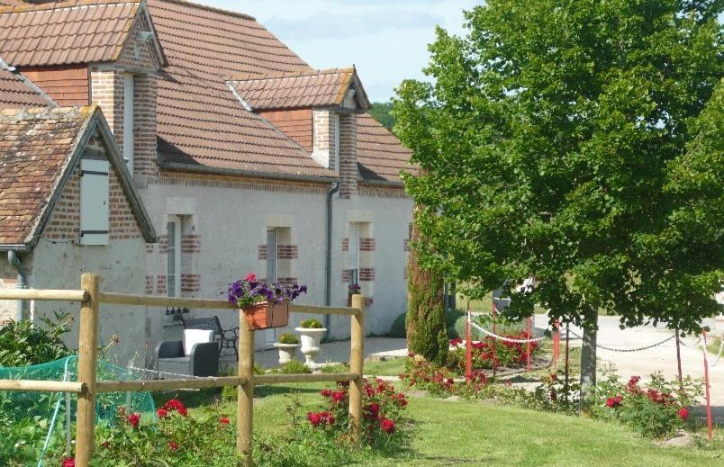 La Ferme De La Maugerie Acomodação com café da manhã Thoury Exterior foto